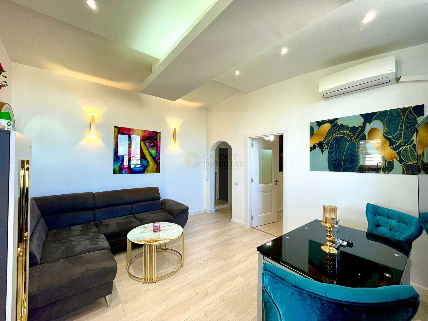 Vedere panoramica |  2 Camere  | Investitie  | Sala Palatului - Poză 2