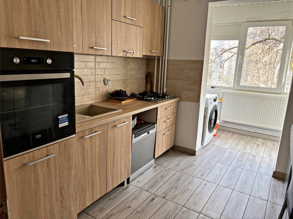 Apartament 3 camere, zona Crangasi / loc de parcare + centrala proprie - Poză 4
