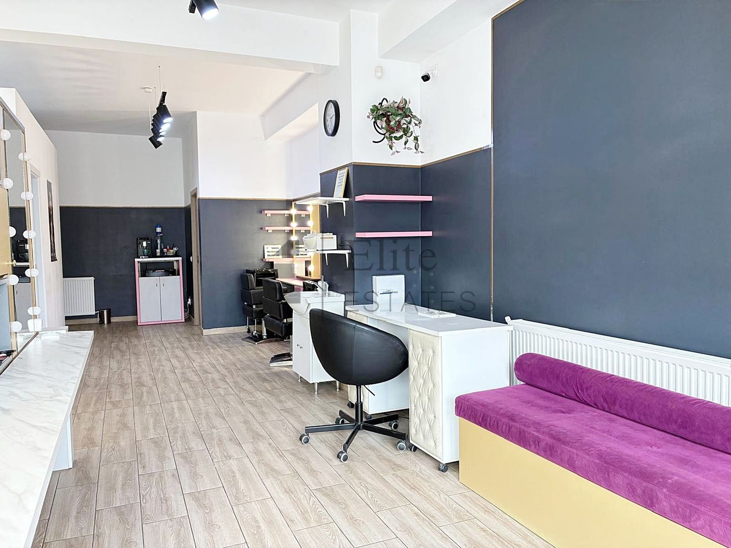 Salon de inchiriat la cheie | 9 posturi de lucru | Iosia - Poză 13