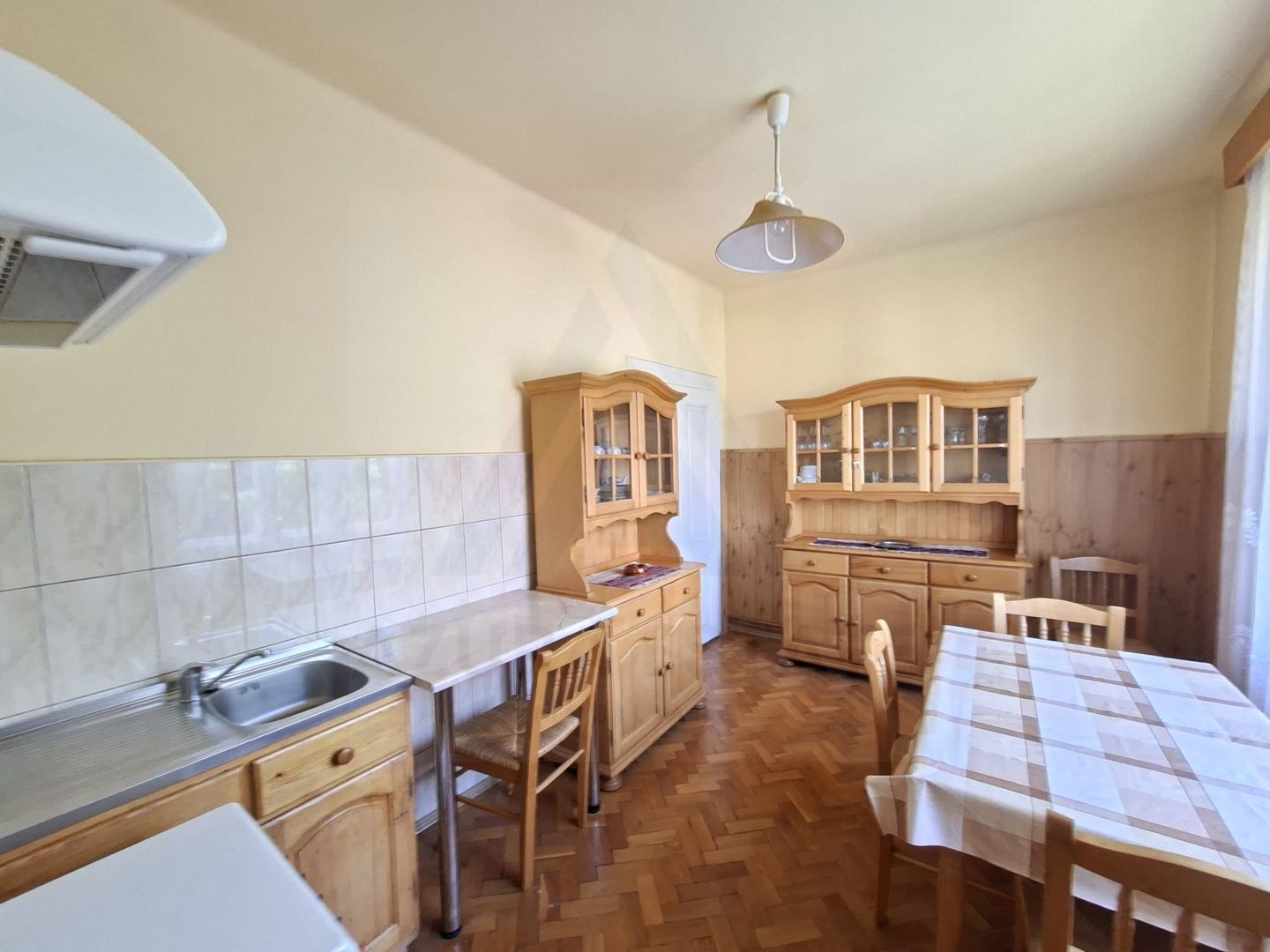 Apartament 4 camere 110 mp utili cu teren aferent si 2 bai Central - Poză 11