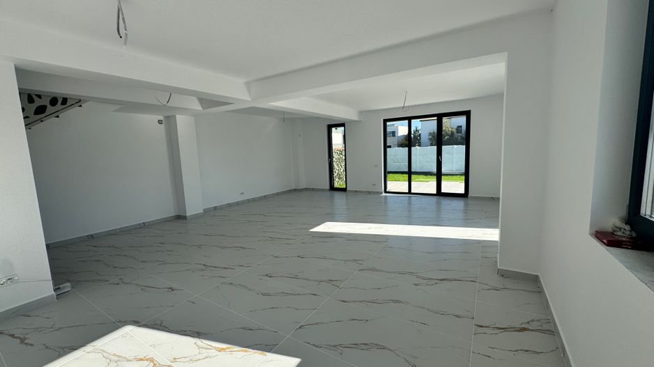Vila 5 camere Otopeni Central-bucatarie si finisaje incluse - Poză 7