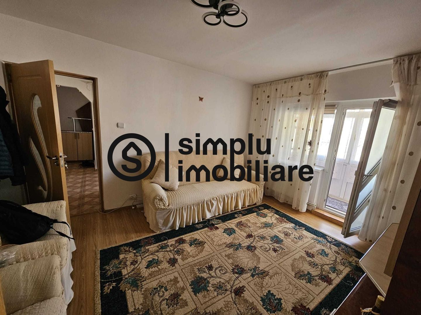 2 camere, etaj 3/4, centrala, Craiovita - 94 900 Euro - Poză 1