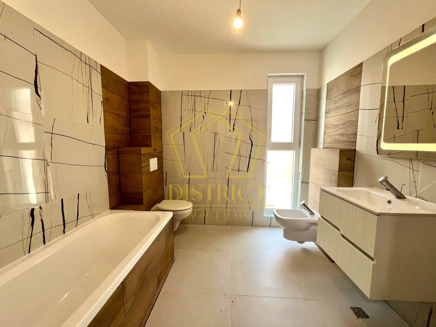 Duplex deosebit cu 4 camere | Freidorf - Poză 1