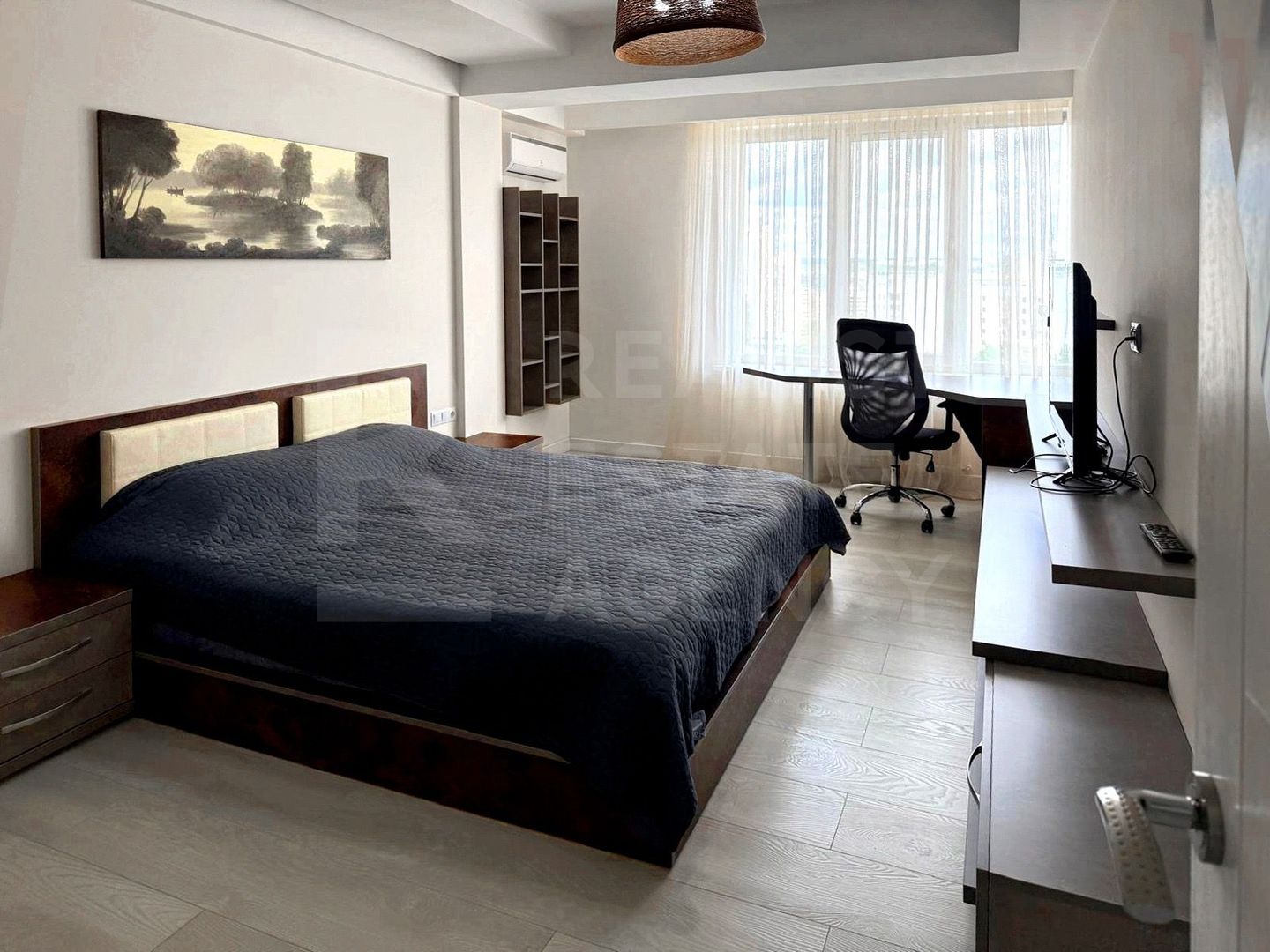 Chirie, apartament, 3 camere + living, strada București, Centru - Poză 6