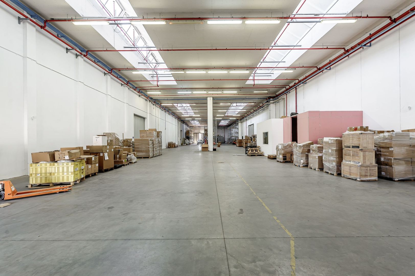 Hala in Arad 1000 mp cu Platformă Auto - Poză 2