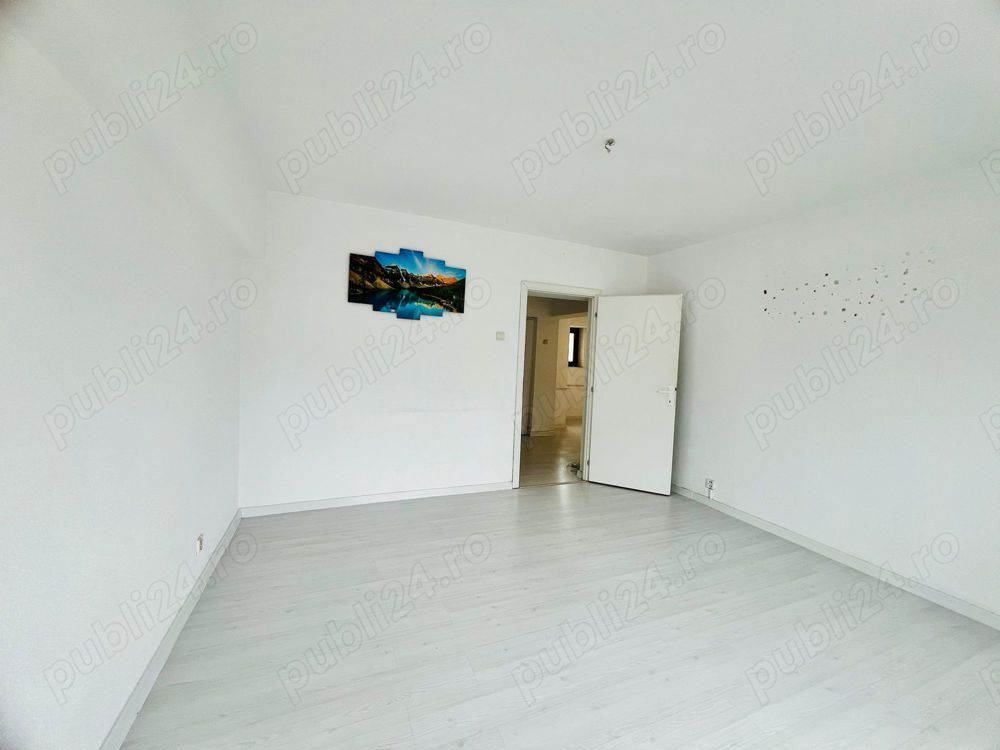 ultracentral unirii fantani   2 camere decomandate - Poză 1