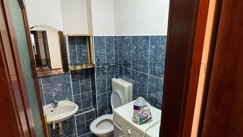Apartament cu 4 camere in Nufarul - Poză 11