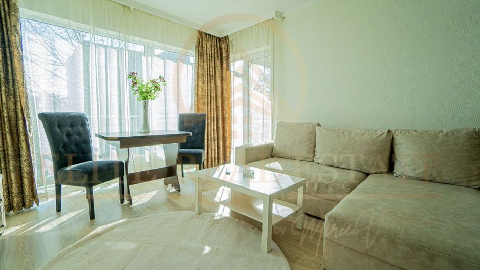 Apartament 2 camere – Mamaia, zona de intrare – Piscină - Poză 6