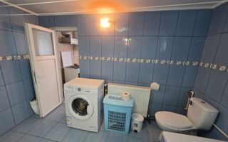 🏡 Casă renovată cu 6 camere, teren 557 mp – Berceni, Prahova - Poză 37
