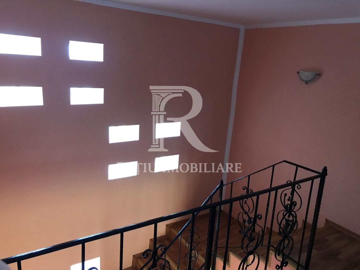 Casa cu 5 camere | Oncea | Oradea - Poză 4