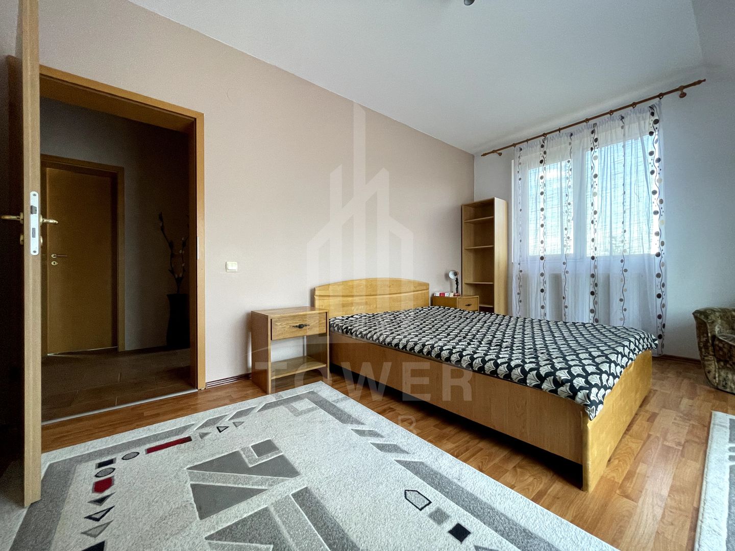 Închiriez apartament 3 camere la vilă – Strand - Poză 8