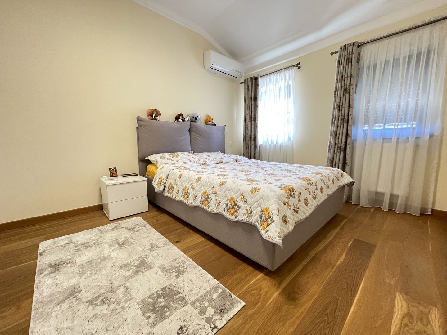 APARTAMENT DE LUX MOBILAT SI UTILAT - Poză 12