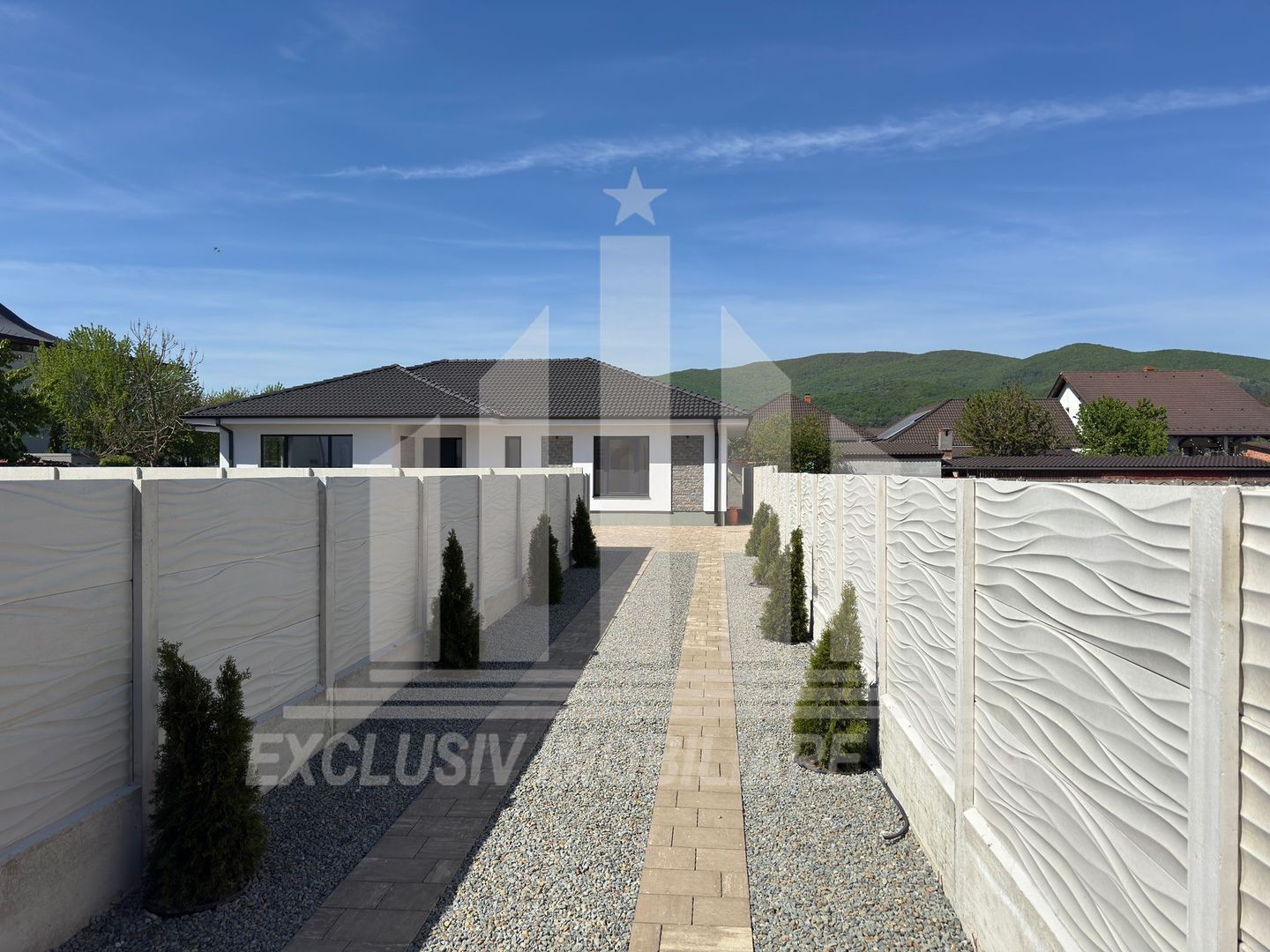 Casa individuala | La asfalt | 140 mp | 559 mp teren | Micesti - Poză 2