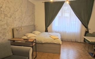 Apartament la casă  | 5 camere | 91 MPU | Regim Hotelier | Ultracentral - Poză 1