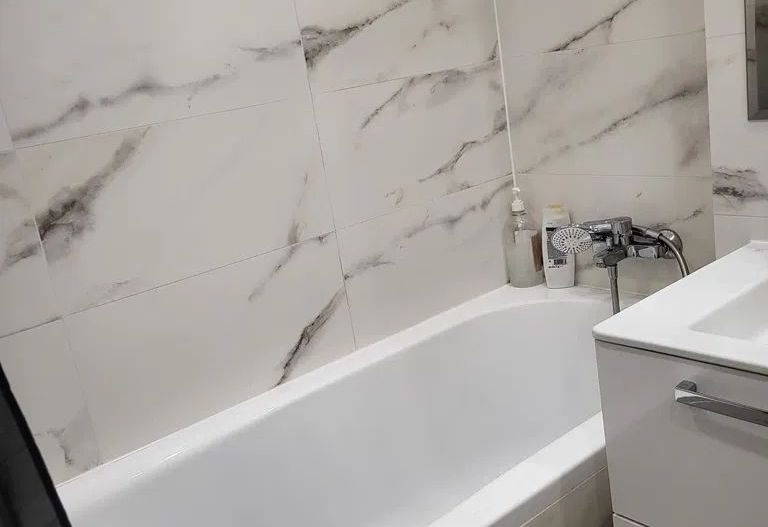 GARSONIERA HILS BRAUNER, PARCARE, BUCATARIE INCHISA, METROU 7 MINUTE - Poză 9