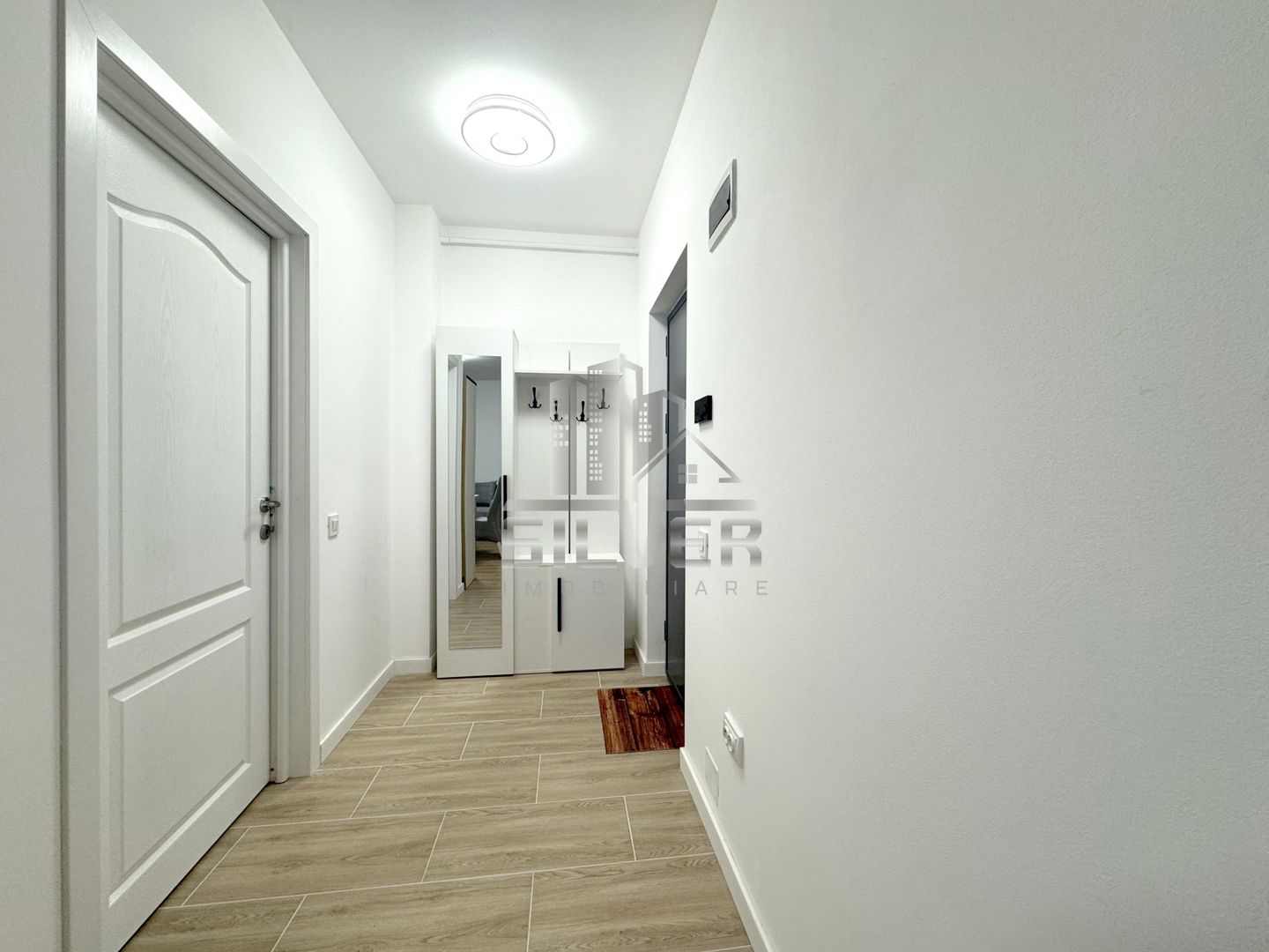 Apartament cu 3 camere la prima inchiriere! - Poză 10