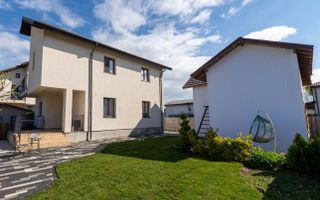 Vila in Tunari cu garaj si spatii de depozitare - Poză 1