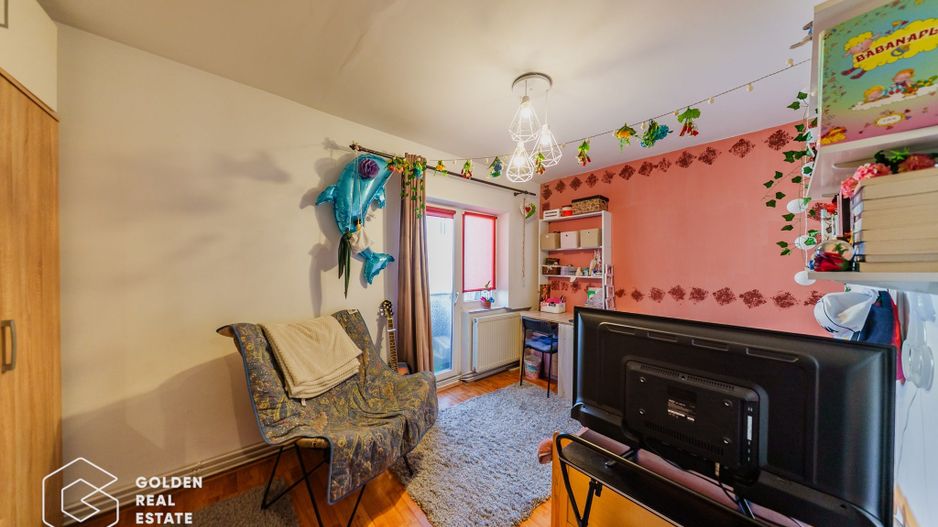 Apartament 4 camere, langa campusul UVVG, decomandat, etaj 3, comision 0% - Poză 13