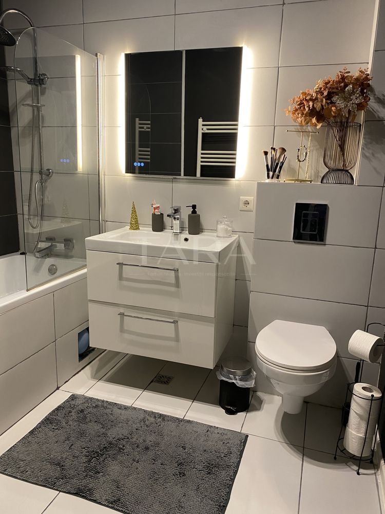 Apartament cu 3 camere, curte privată și parcare inclusă! - Poză 4