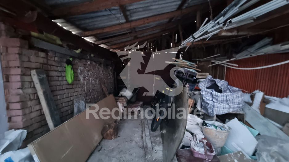 Casă funcțională, curte proprie, finisaje moderne - Poză 12