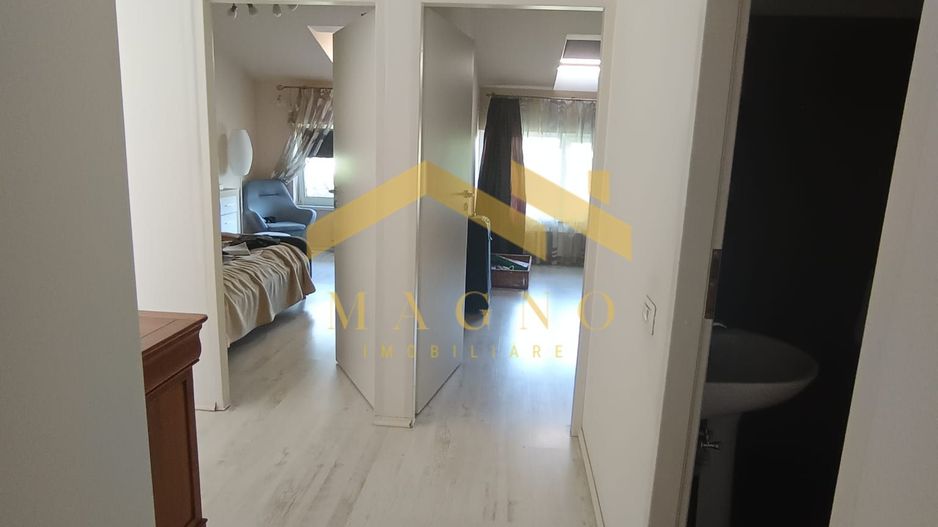 CASA SPATIOASA CU 4 CAMERE CARTIER GRADISTE - Poză 25
