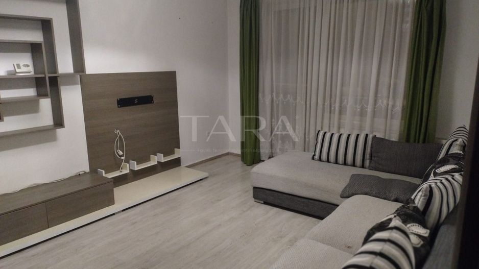 Apartament decomandat cu 2 camere de vânzare, Baciu, zona Petrom - Poză 1