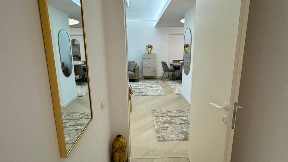 | Top View | Cortina North | 3 Rooms | Luxury | - Poză 7