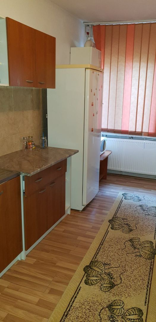 Vând ap.2 camere, proprietar - Poză 2