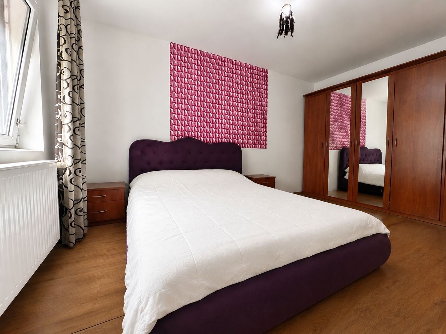 Apartament 3 camere spatios de vanzare în zona - Tractorul - Poză 2