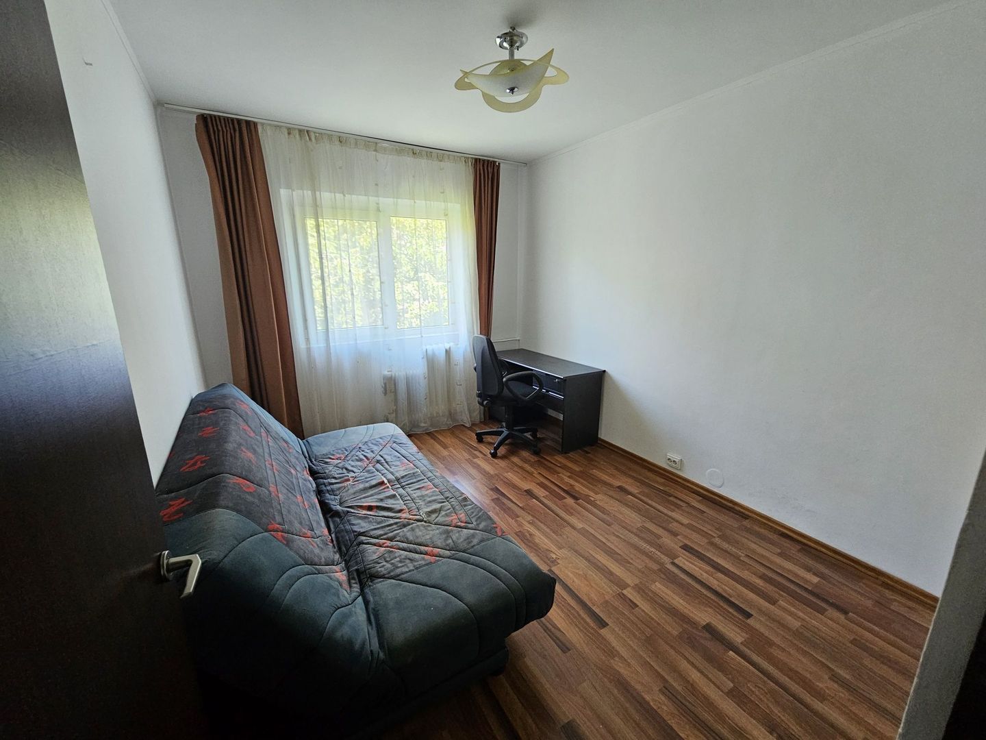 De inchiriat apartament 3 camre 2 bai zona Lujerului/Gorjului - Poză 6