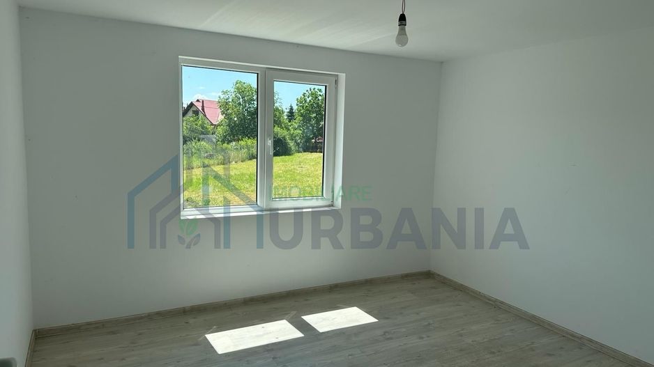 Casă P+M cu 2.400 mp teren intravilan, două deschideri la stradă – Tătăruși, Iași - Poză 6