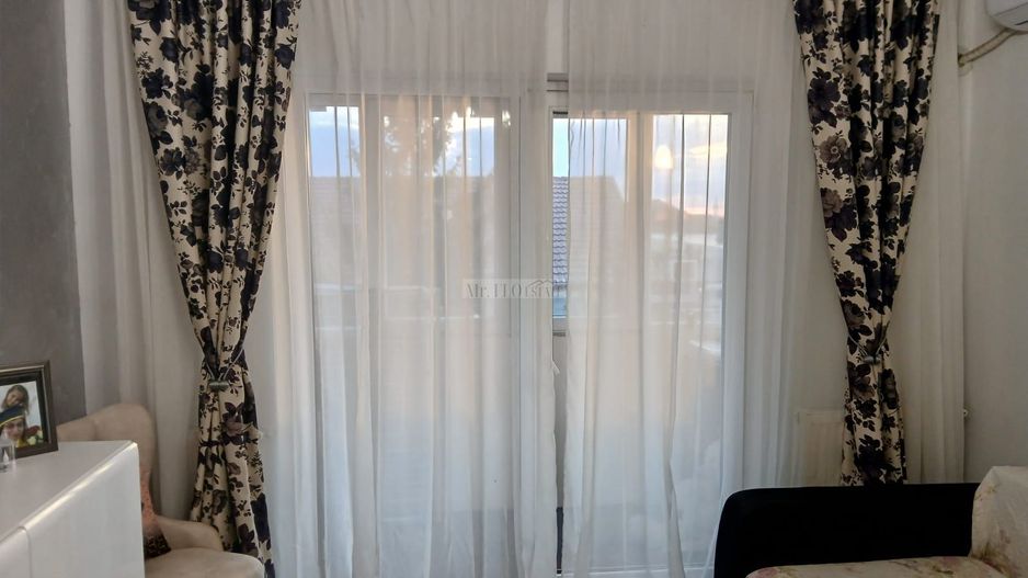 Apartament 2 camere cu 2 balcoane și pod – zona Torontalului - Poză 12