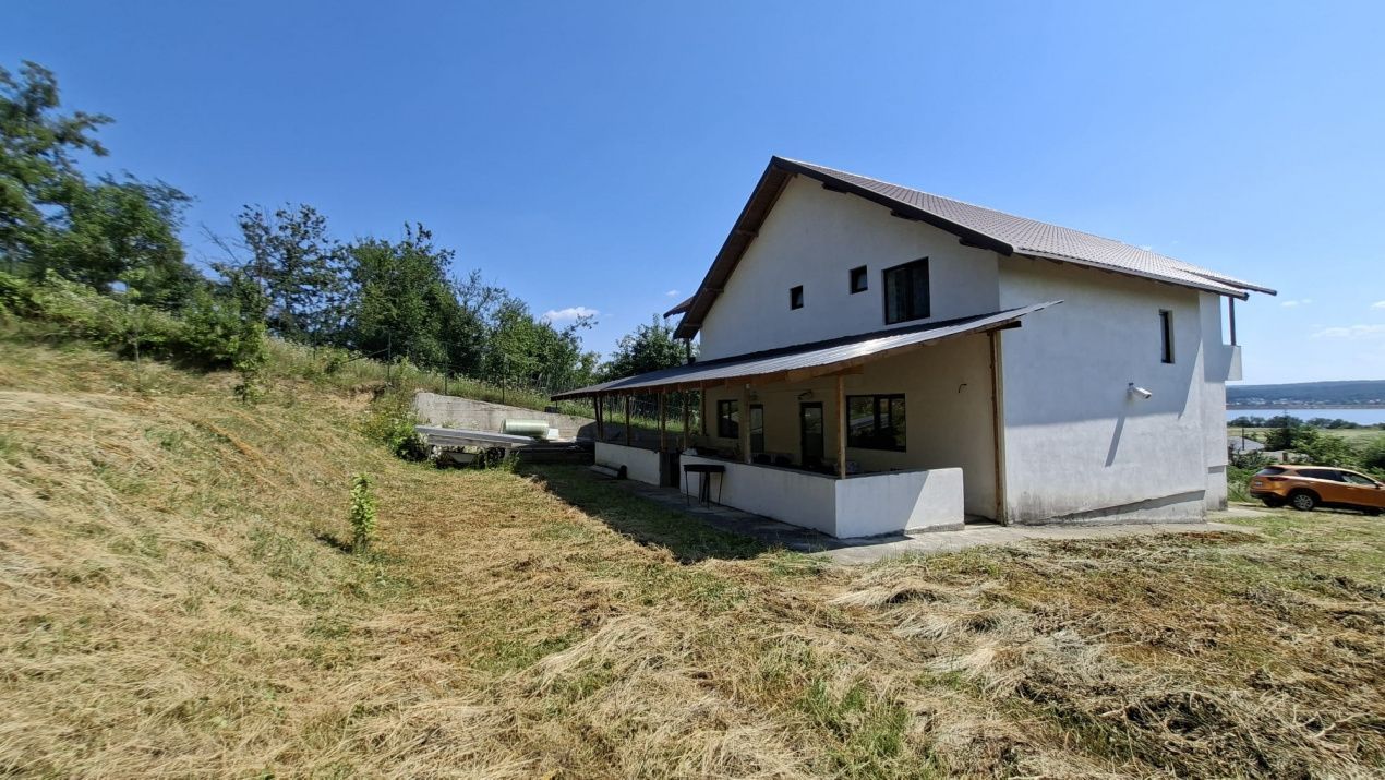 Casă-Pensiune Agroturistica spatioasa P+M Budeasa cu vedere la lac - Poză 12
