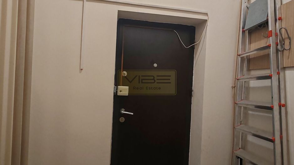 Spațiu comercial Parter - Amenajat! 1500 euro/mp !!!! - Poză 2