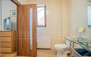 Viluta cocheta cu curte frumoasa in Mamaia Sat! - Poză 18