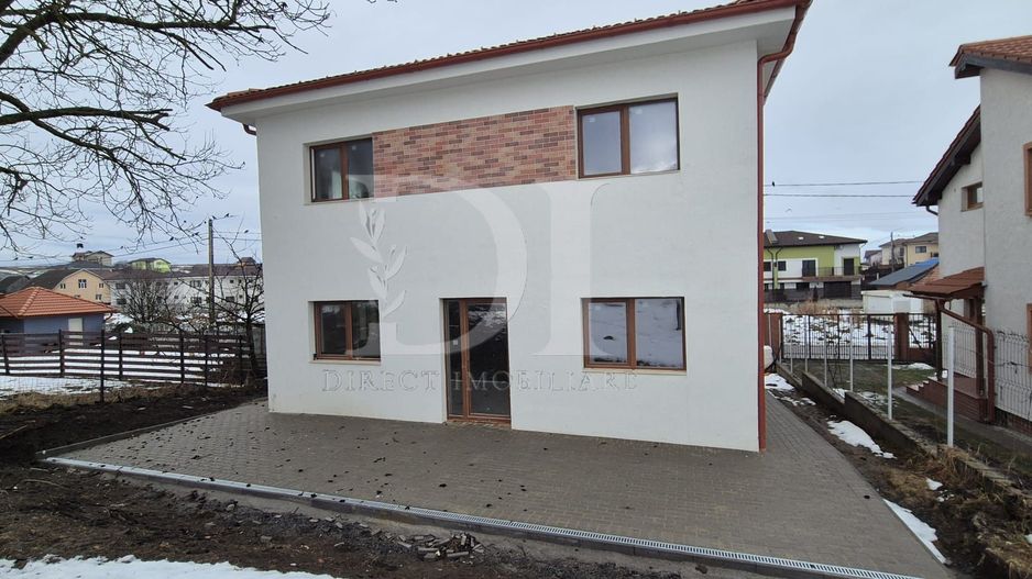 Casă individuală de vânzare în Dezmir – la doar 8 km de Cluj-Napoca - Poză 1