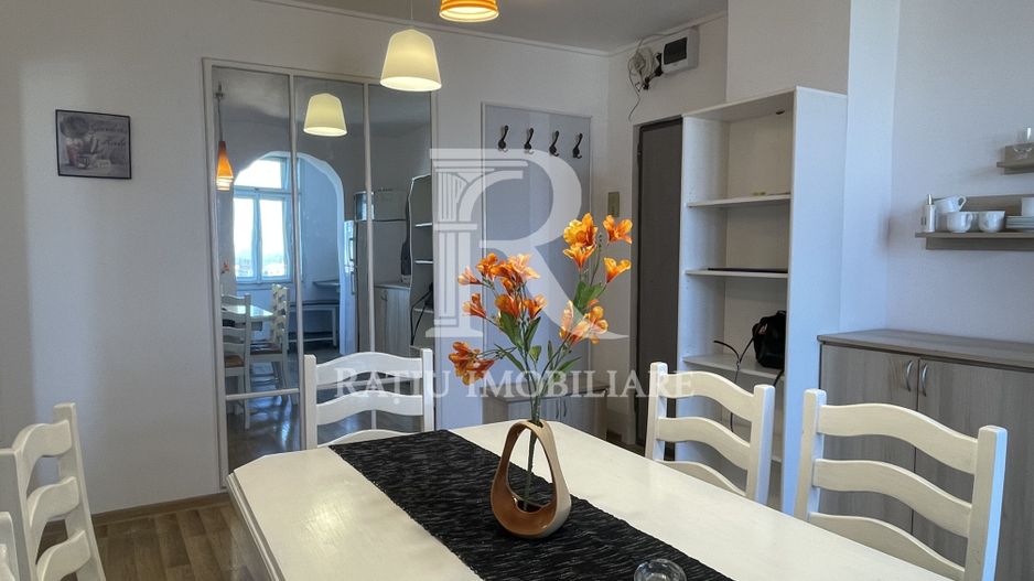 Apartament cu 3 camere | Central | Vedere panoramică | Oradea - Poză 2