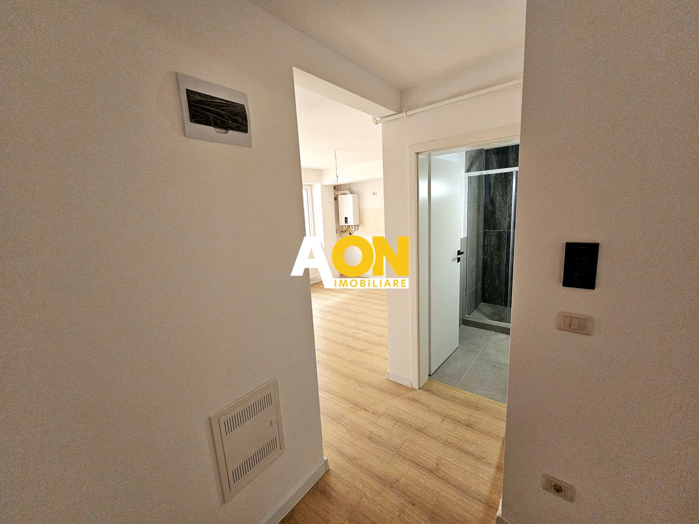 Garsoniera noua, 29.4 mp utili + balcon + boxa la subsol, bloc cu lift - Poză 6