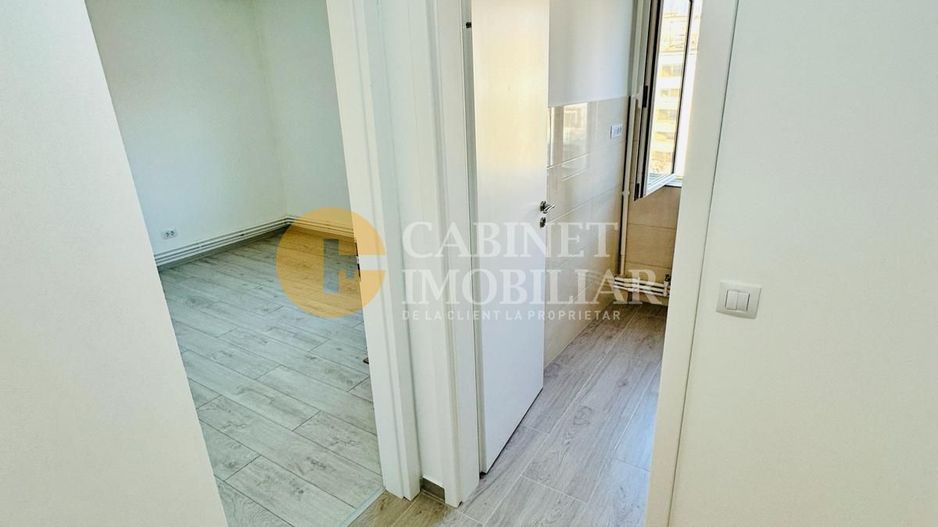 Apartament cu 2 Camere Decomandat - Alexandru cel Bun - Liceul Miron Costin - Poză 4