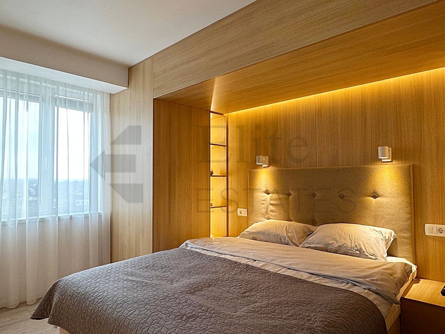 Penthouse de inchiriat ultracentral in Oradea - Poză 6