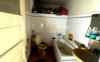 Casa D+P+E, an 1980, teren 285 m2, zona foarte buna, Campina, Prahova - Poză 10