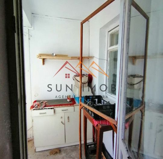 Garsoniera decomandata, 27 mp utili, zona centrala, Campina, Prahova - Poză 2