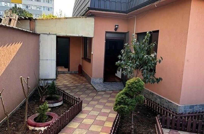 Casa singur curte Toporasi Cladova - Poză 3