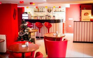 IDEAL PENTRU SALON INFRUMUSETARE / RESTAURANT/BAR/GRADINITE - Poză 14