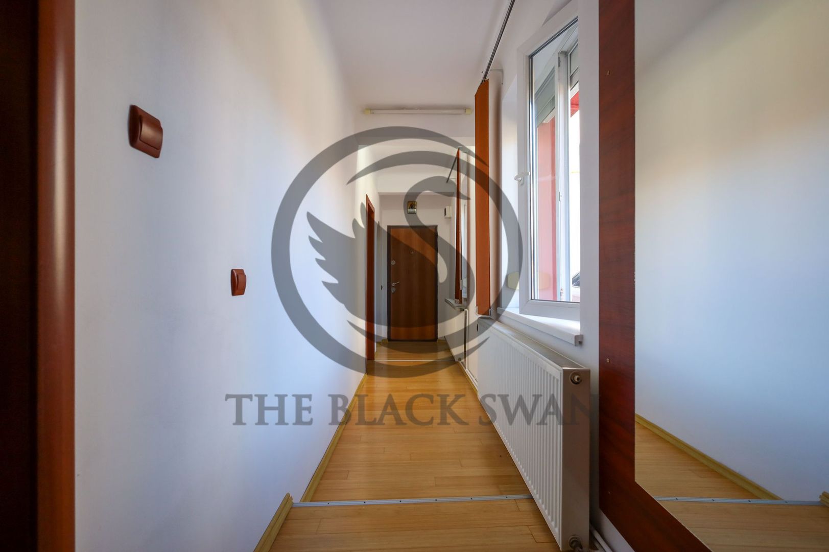 Apartament 2 Camere | Zona Centrală | Acces Privat și Parcare - Poză 6