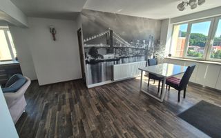 Vand apartament in centru - Poză 2