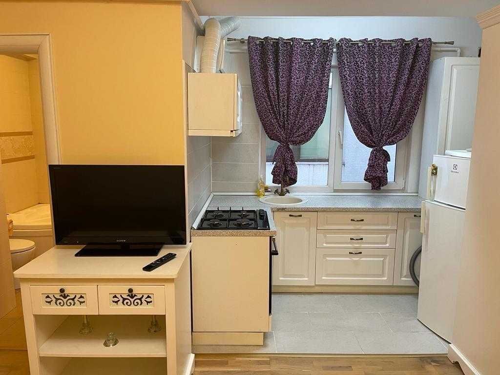 Inchiriere Garsonieră Decebal,  Etaj 1, Centrală Proprie - Poză 4