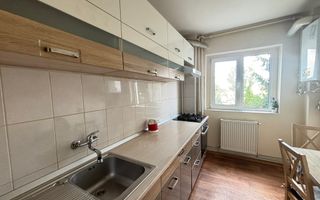 2 camere strada Toamnei in Centrul Civic. - Poză 10