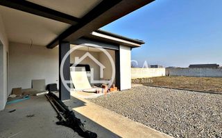 Casă de vânzare P+E cu 4 camere în zona Nufărul, Oradea - Poză 5