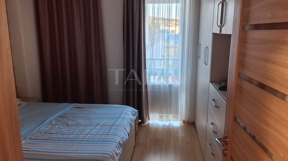 Apartament cu 3 camere, terasă de 30mp cu piscină, 2 parcări subterane - Poză 6
